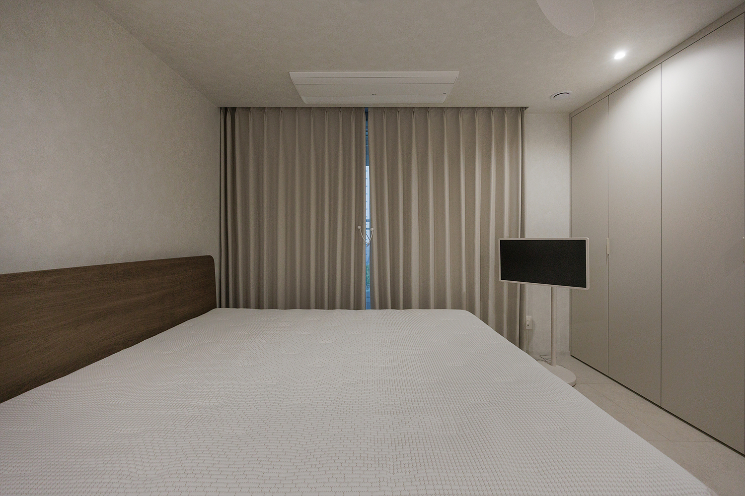 /user/i/idamdesign/editor/2608/dd87e09d95b9eaecd16addf53c57b8f5_1787030536_7367.jpg 이미지크게보기