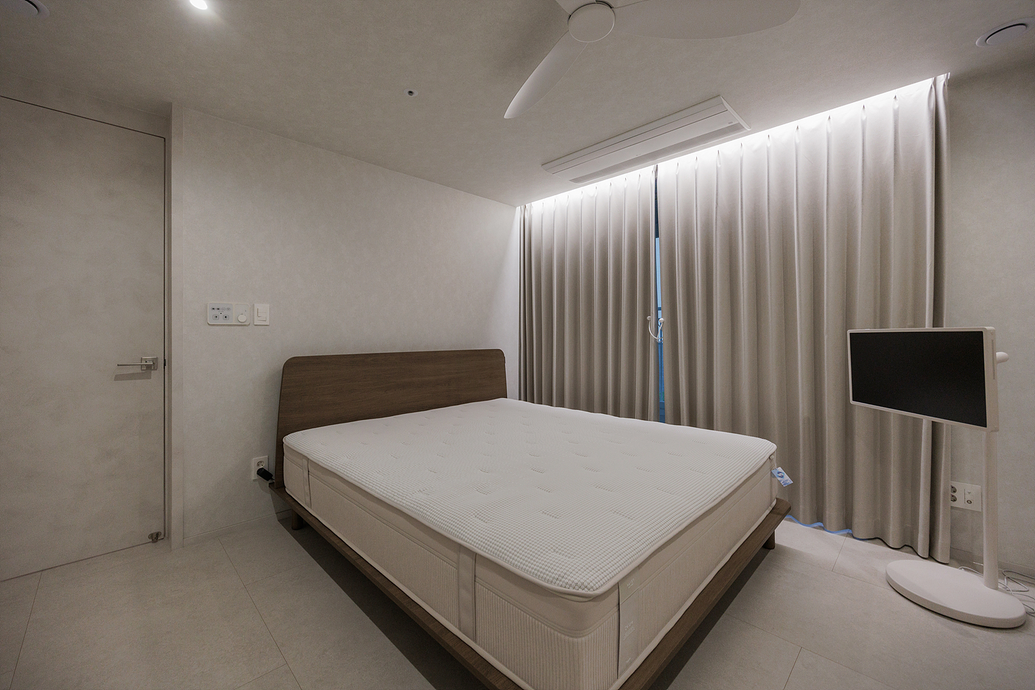 /user/i/idamdesign/editor/2608/dd87e09d95b9eaecd16addf53c57b8f5_1787030536_9407.jpg 이미지크게보기