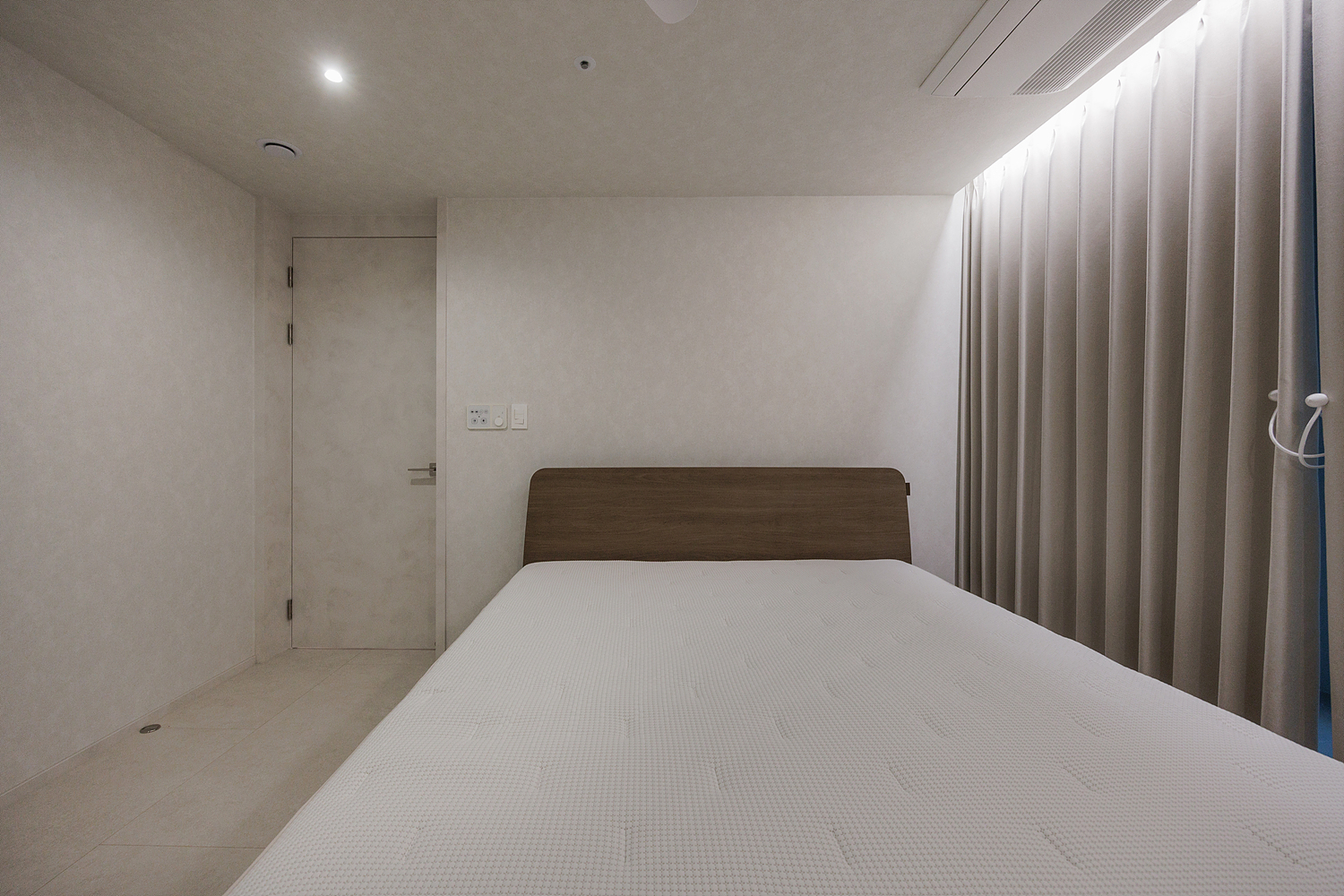 /user/i/idamdesign/editor/2608/dd87e09d95b9eaecd16addf53c57b8f5_1787030537_3698.jpg 이미지크게보기