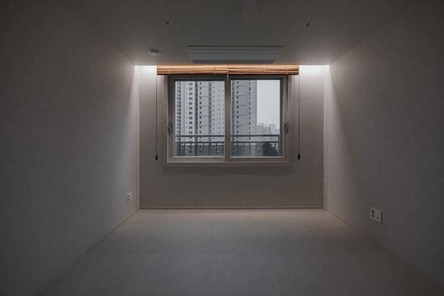 /user/i/idamdesign/editor/2608/dd87e09d95b9eaecd16addf53c57b8f5_1787030555_9025.jpg 이미지크게보기