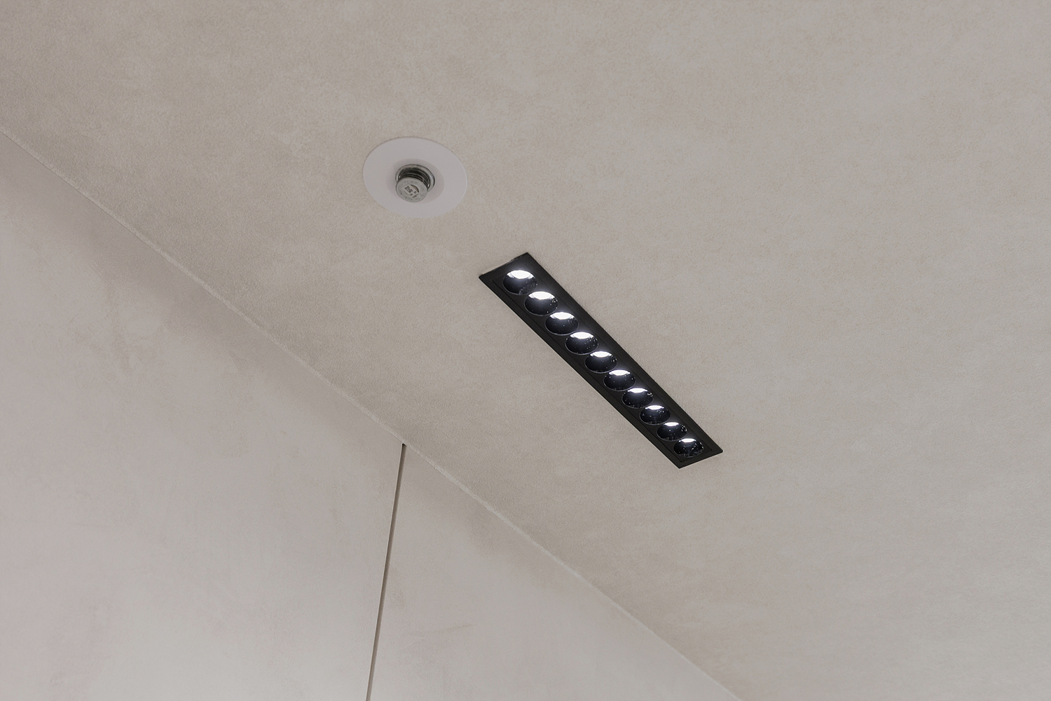 /user/i/idamdesign/editor/2608/dd87e09d95b9eaecd16addf53c57b8f5_1787030588_536.jpg 이미지크게보기