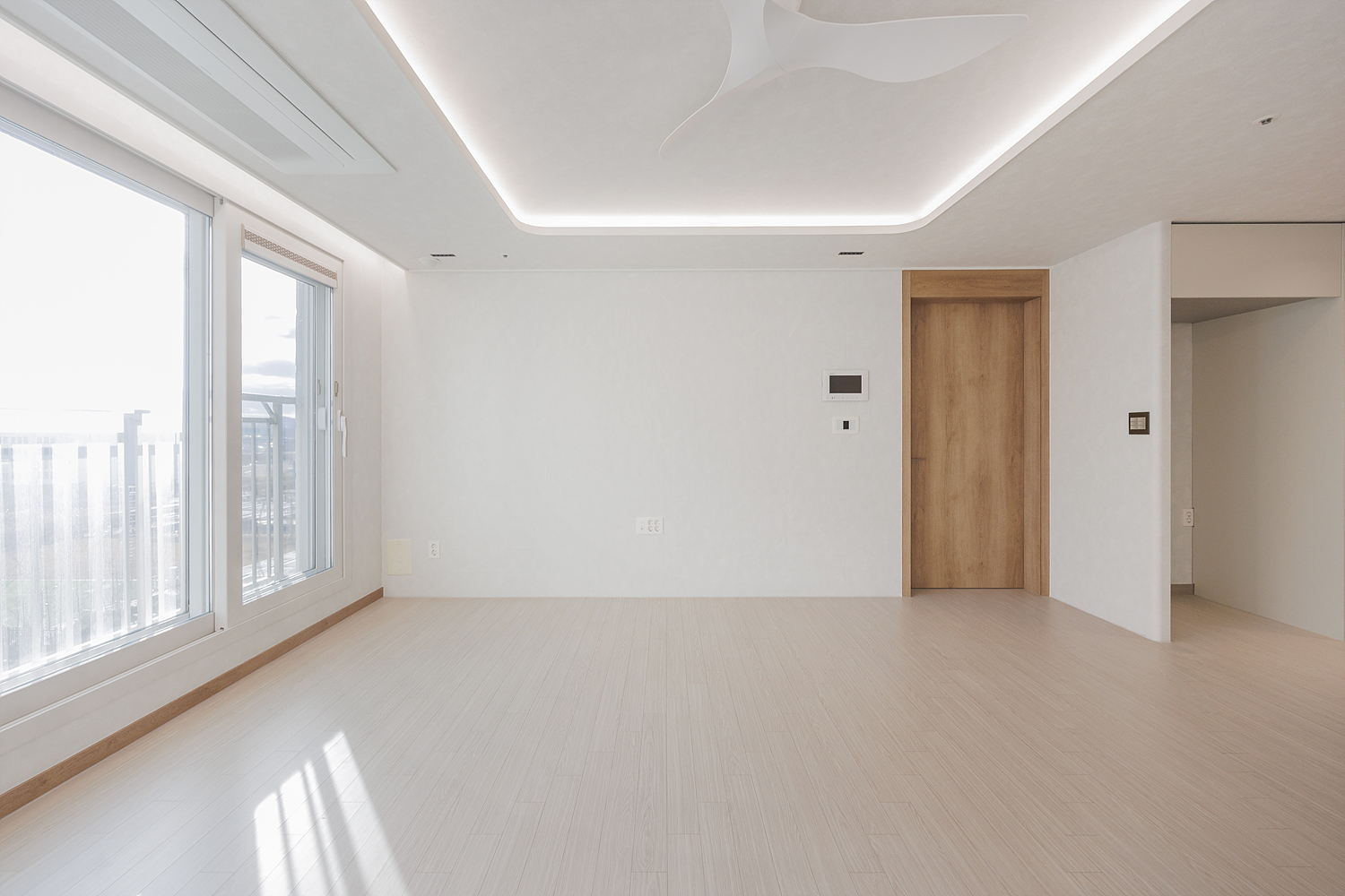 /user/i/idamdesign/editor/2609/12fc681adc29ef15e59fdaae46499658_1788410796_0153.jpg 이미지크게보기