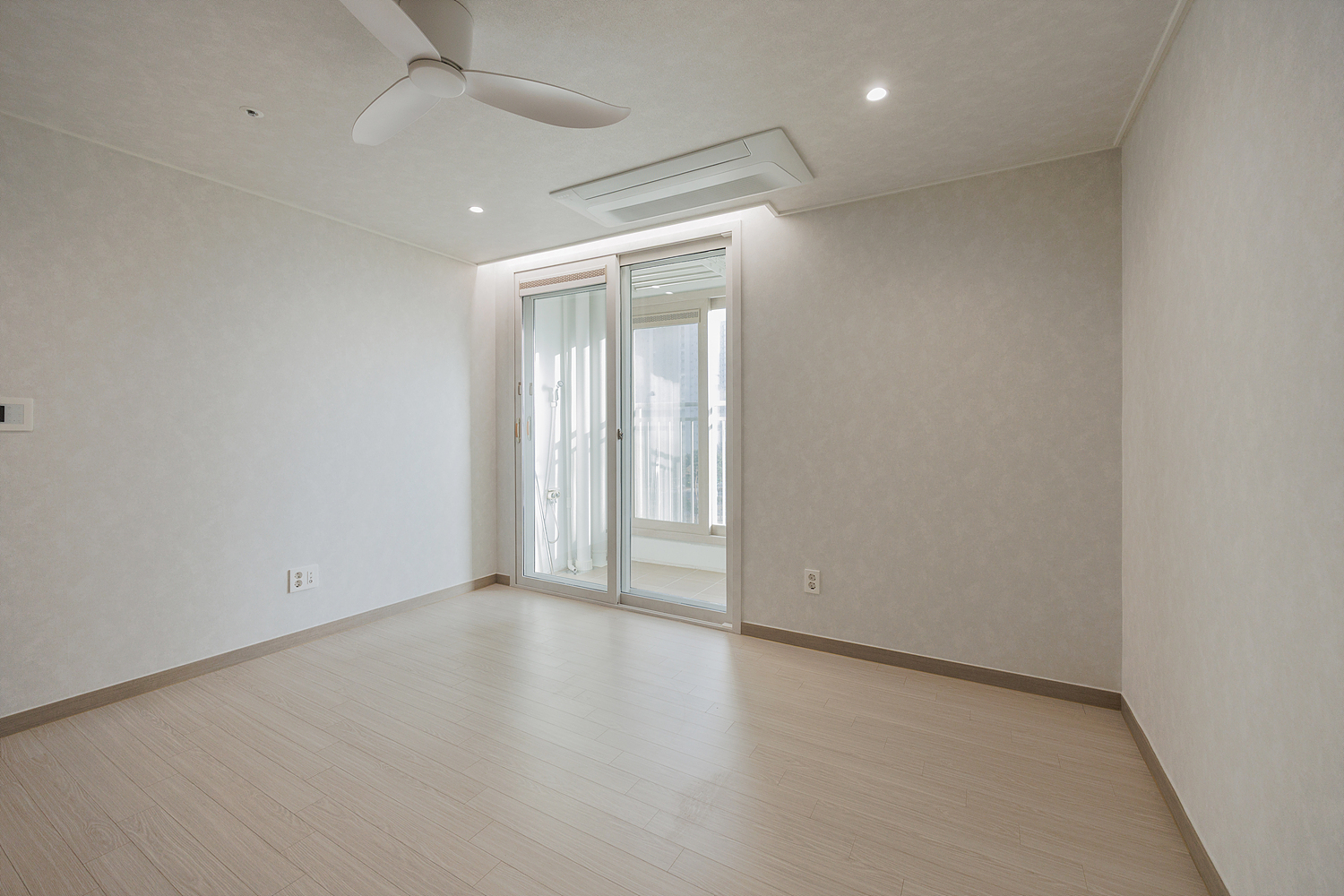 /user/i/idamdesign/editor/2609/12fc681adc29ef15e59fdaae46499658_1788410855_1856.jpg 이미지크게보기