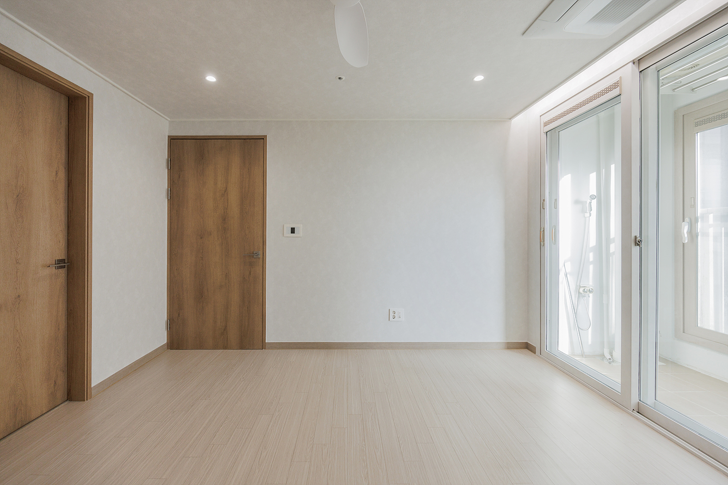 /user/i/idamdesign/editor/2609/12fc681adc29ef15e59fdaae46499658_1788410855_3811.jpg 이미지크게보기