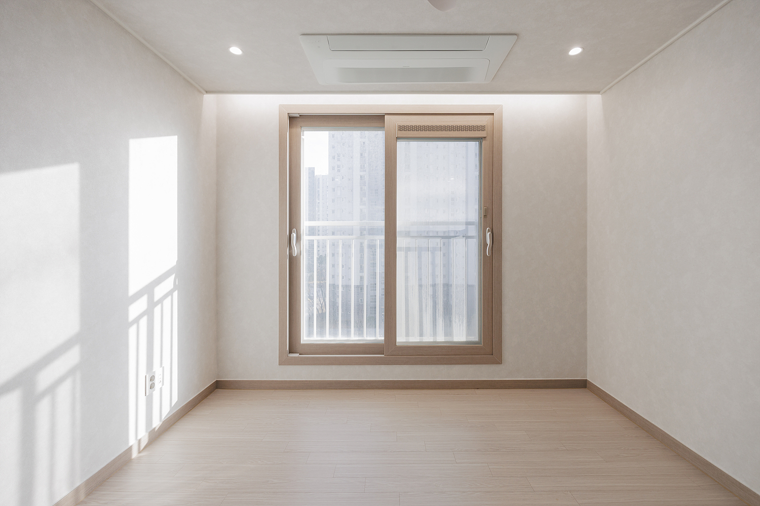 /user/i/idamdesign/editor/2609/12fc681adc29ef15e59fdaae46499658_1788410866_6334.jpg 이미지크게보기