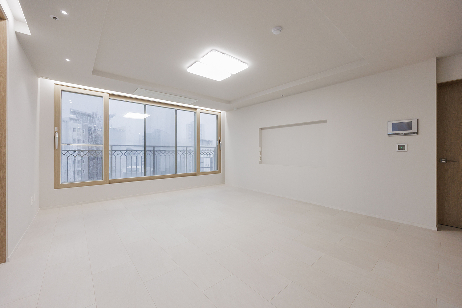 /user/i/idamdesign/editor/2609/ccc9134f9d6c3084214a54092d344df6_1789962369_0676.jpg 이미지크게보기
