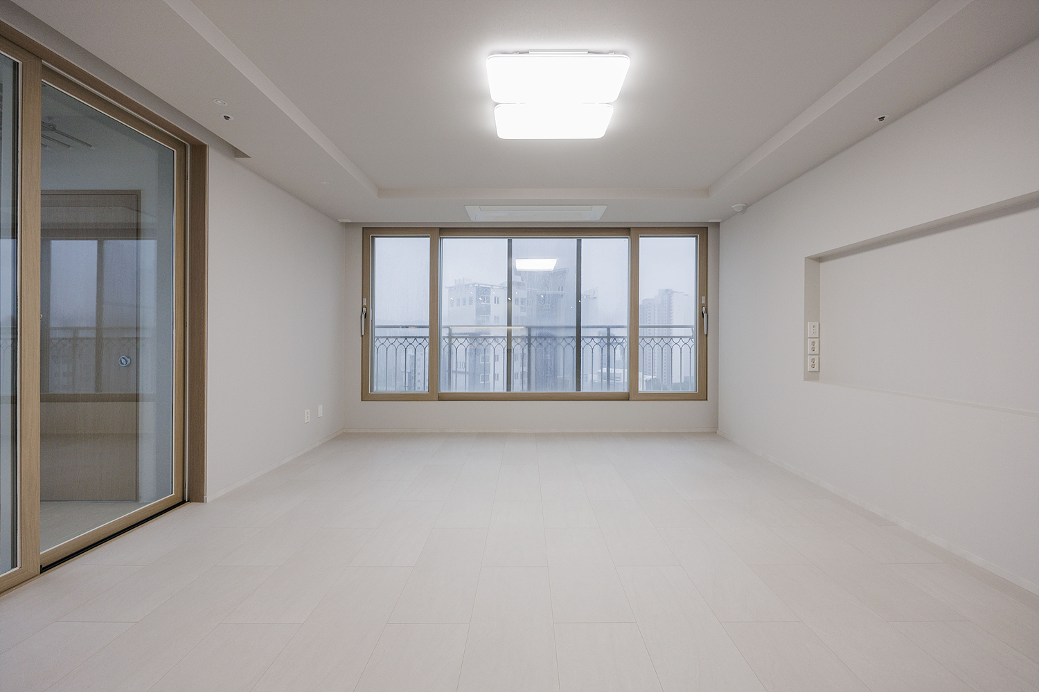 /user/i/idamdesign/editor/2609/ccc9134f9d6c3084214a54092d344df6_1789962369_5982.jpg 이미지크게보기