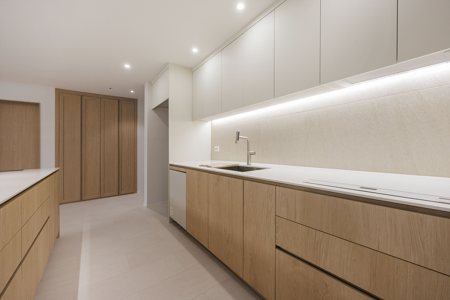 /user/i/idamdesign/editor/2609/ccc9134f9d6c3084214a54092d344df6_1789962378_8817.jpg 이미지크게보기