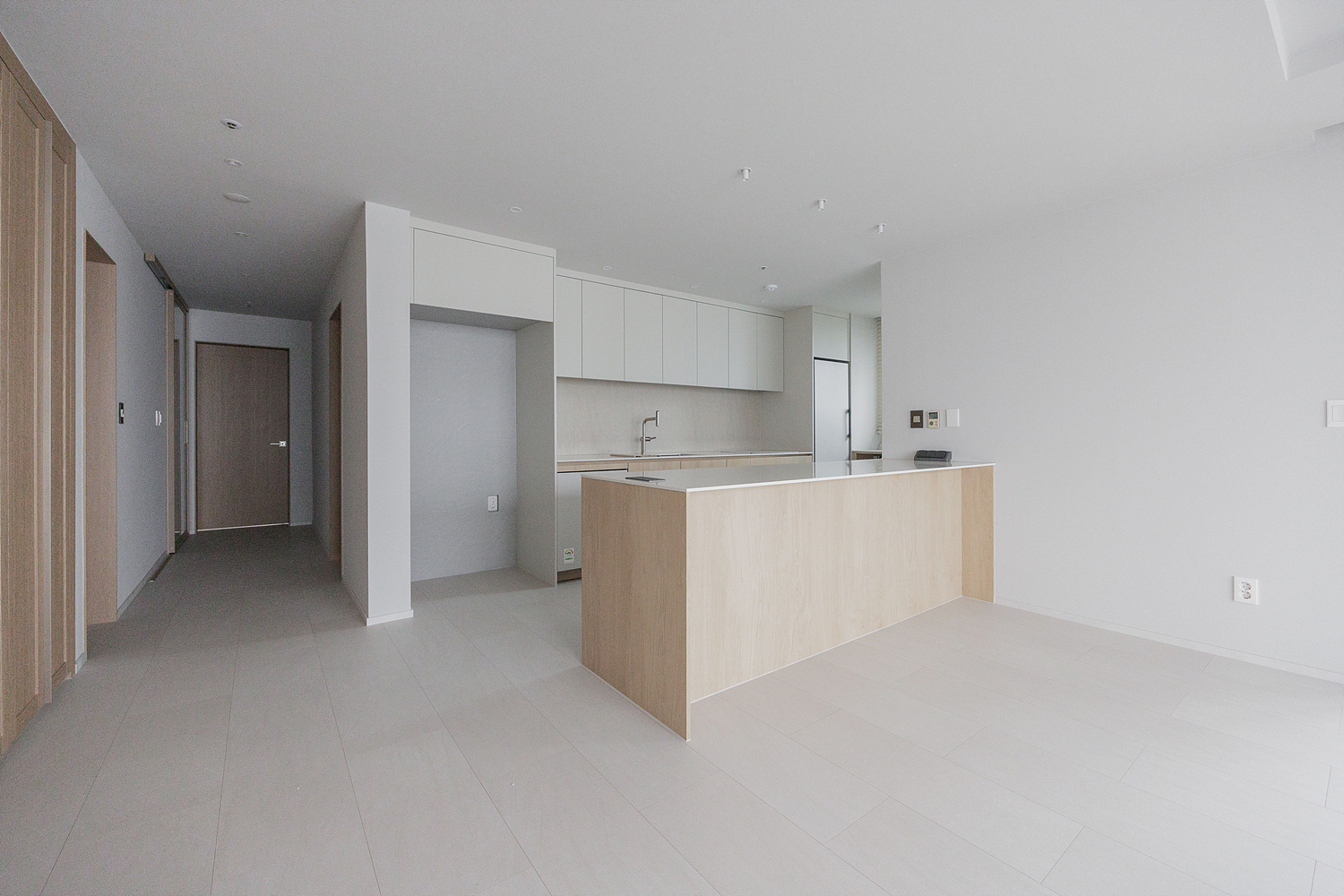 /user/i/idamdesign/editor/2609/ccc9134f9d6c3084214a54092d344df6_1789962381_924.jpg 이미지크게보기