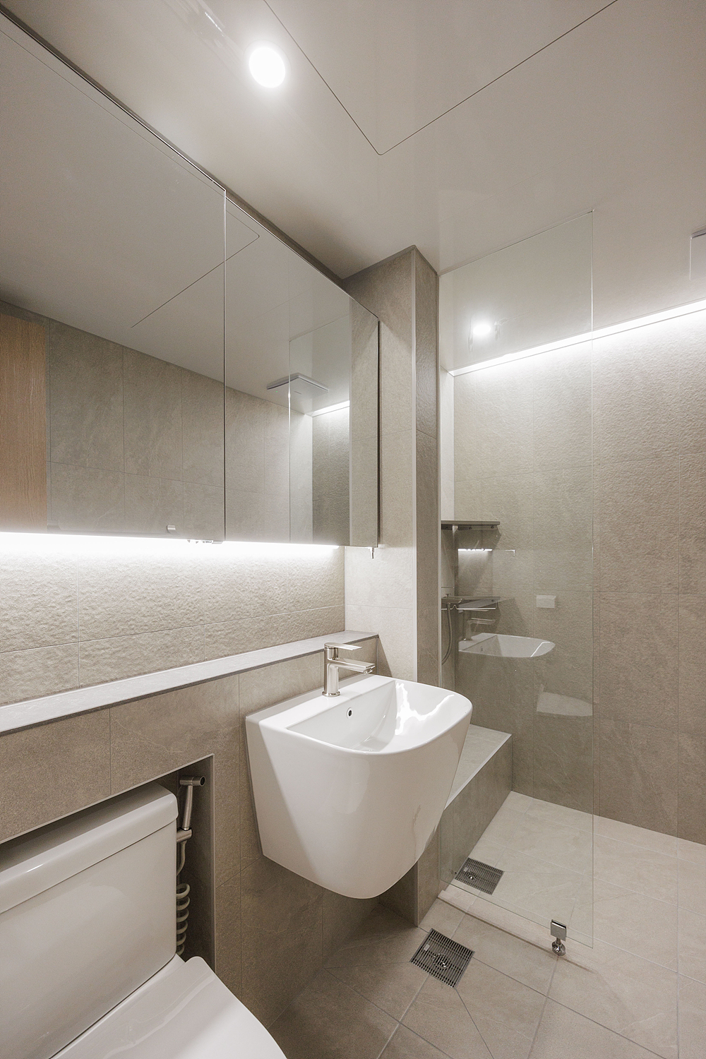 /user/i/idamdesign/editor/2609/ccc9134f9d6c3084214a54092d344df6_1789962459_453.jpg 이미지크게보기