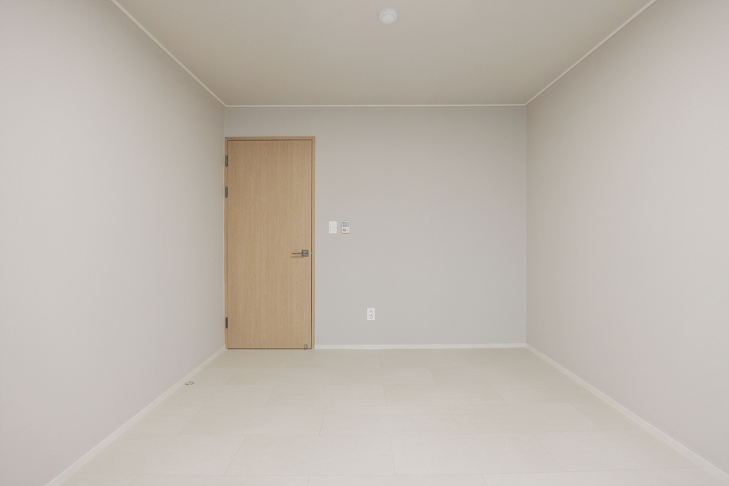/user/i/idamdesign/editor/2609/ccc9134f9d6c3084214a54092d344df6_1789962481_9835.jpg 이미지크게보기