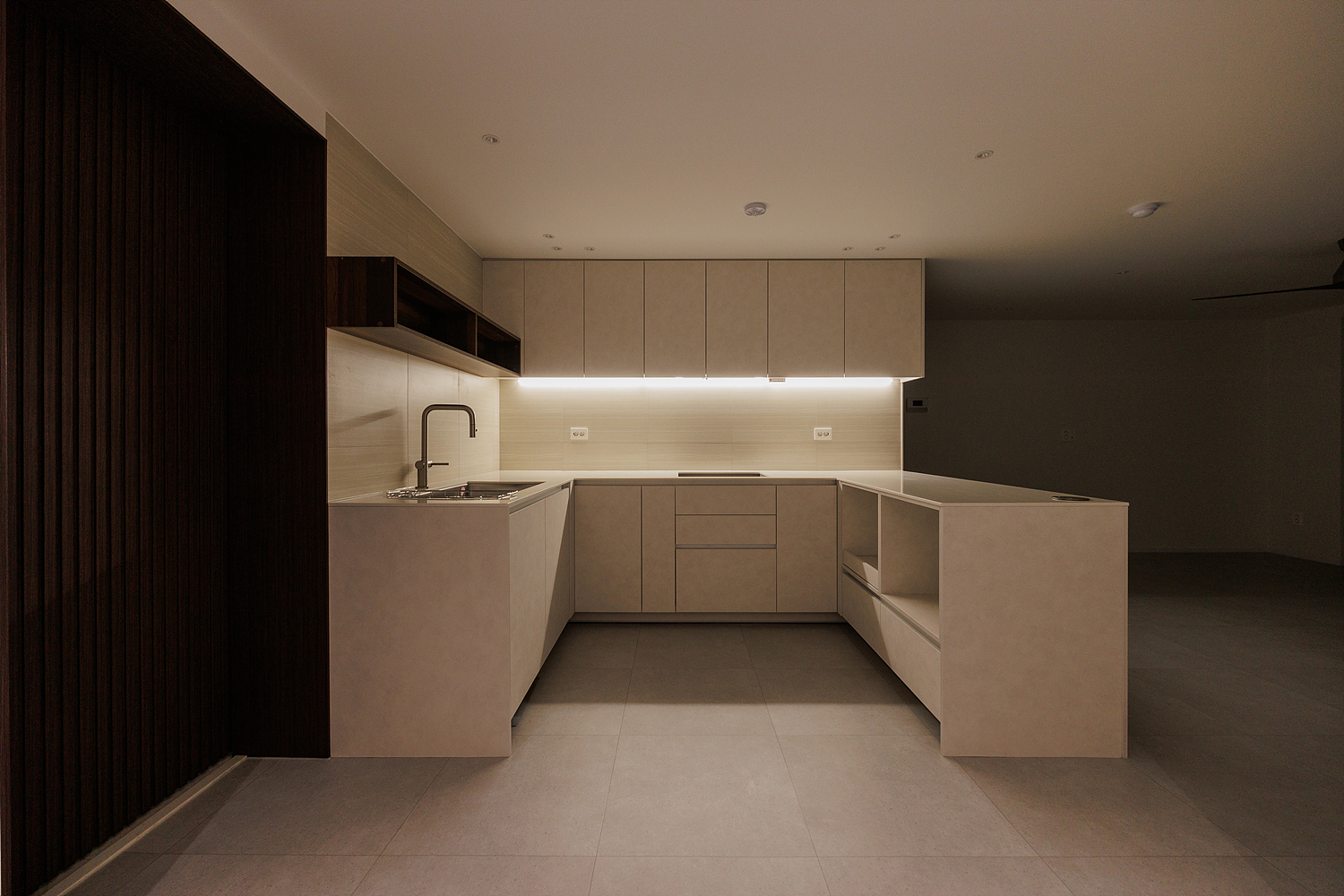 /user/i/idamdesign/editor/2609/dd34975cd858d4146763889eb3fd0387_1789099018_0037.jpg 이미지크게보기