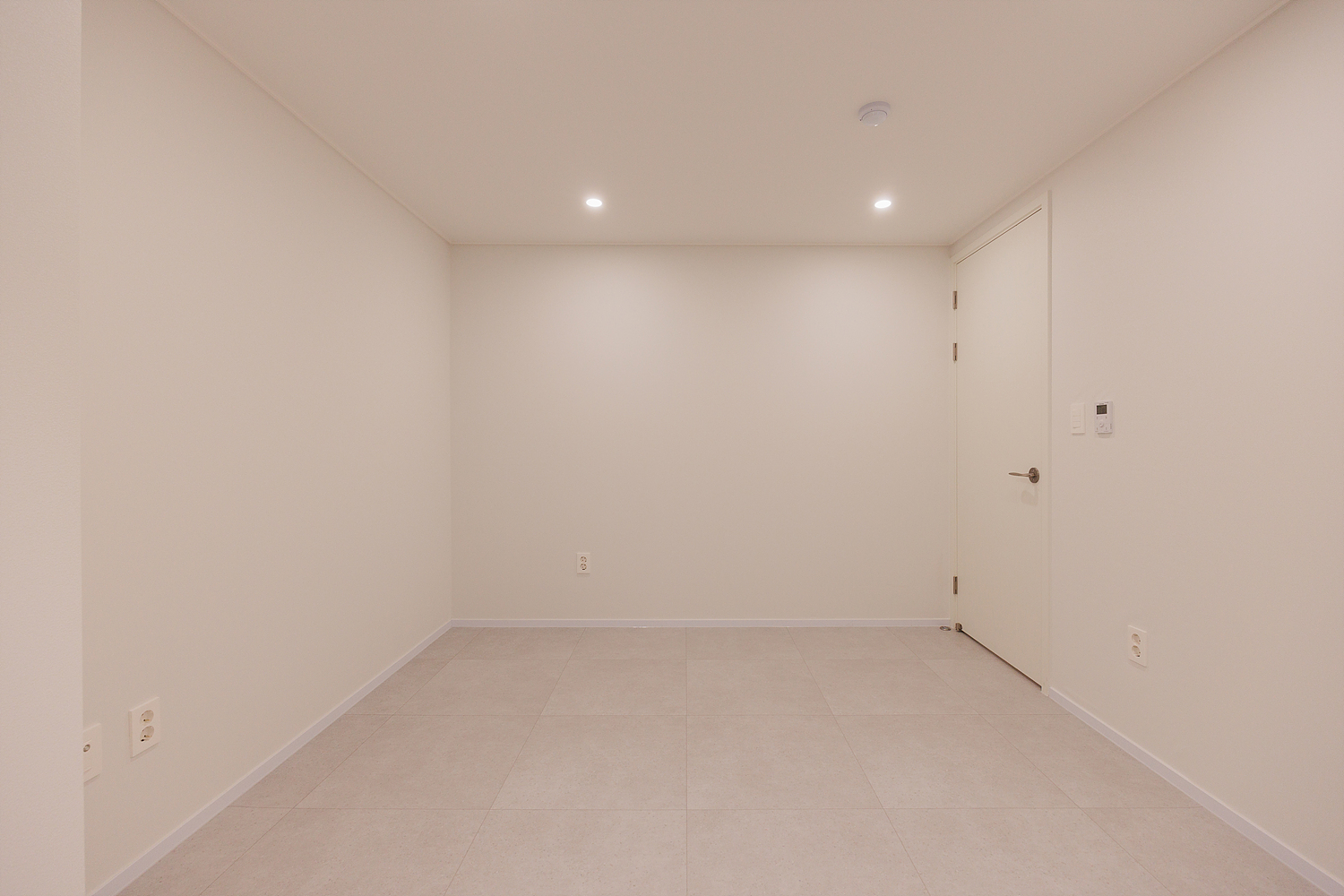 /user/i/idamdesign/editor/2609/dd34975cd858d4146763889eb3fd0387_1789099028_4414.jpg 이미지크게보기