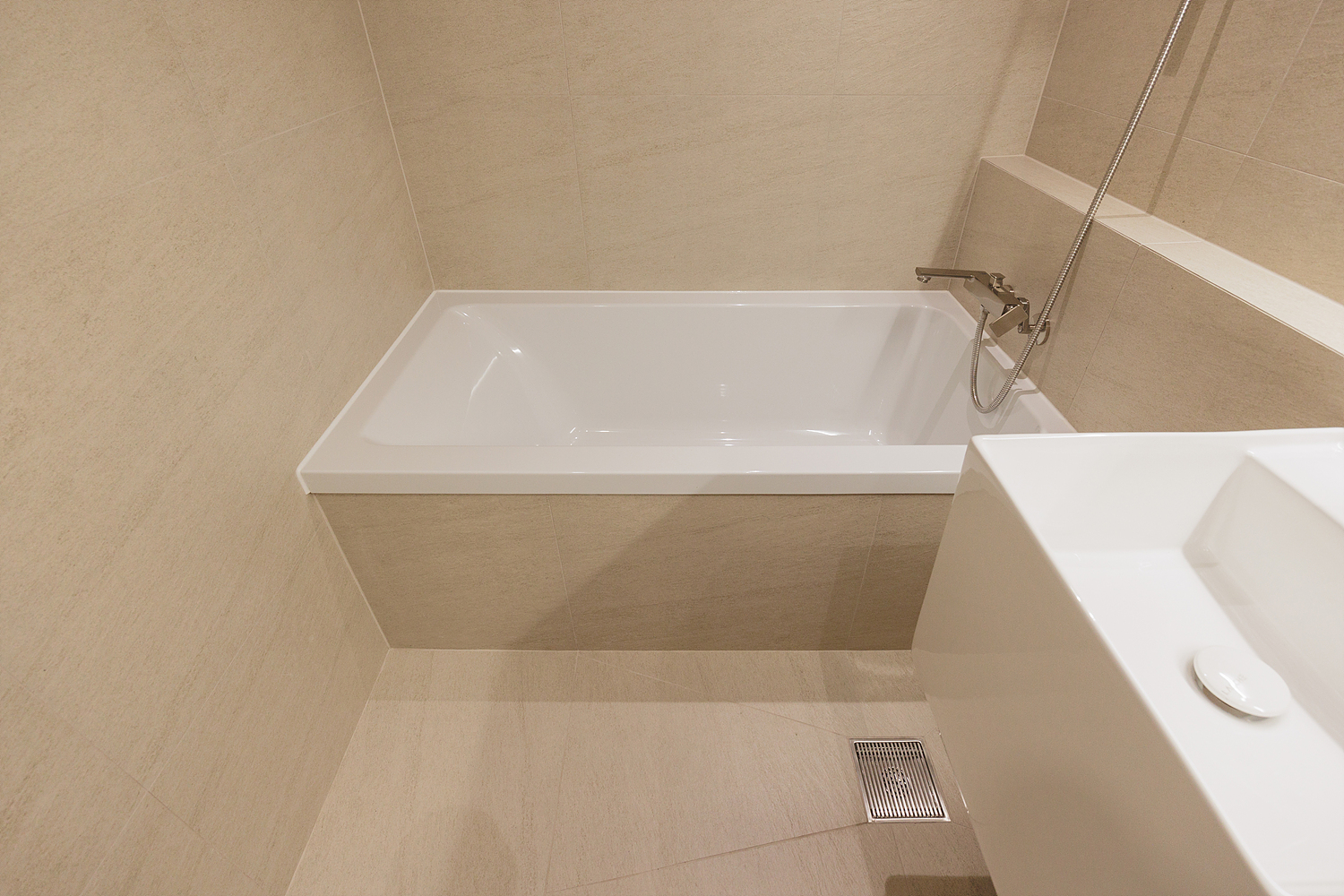 /user/i/idamdesign/editor/2609/dd34975cd858d4146763889eb3fd0387_1789099048_0929.jpg 이미지크게보기