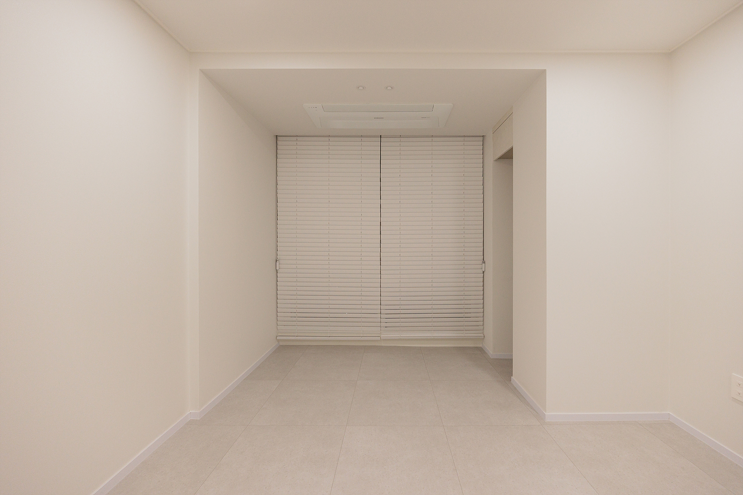 /user/i/idamdesign/editor/2609/dd34975cd858d4146763889eb3fd0387_1789099050_8733.jpg 이미지크게보기