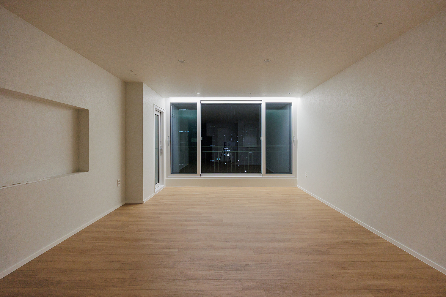 /user/i/idamdesign/editor/2610/90531b0c5fc3d70ce77a20c62ddb045b_1791258089_2196.jpg 이미지크게보기