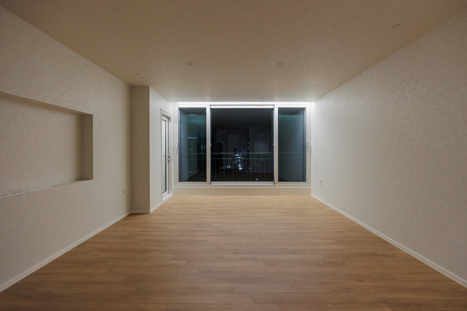 /user/i/idamdesign/editor/2610/90531b0c5fc3d70ce77a20c62ddb045b_1791258134_1097.jpg 이미지크게보기