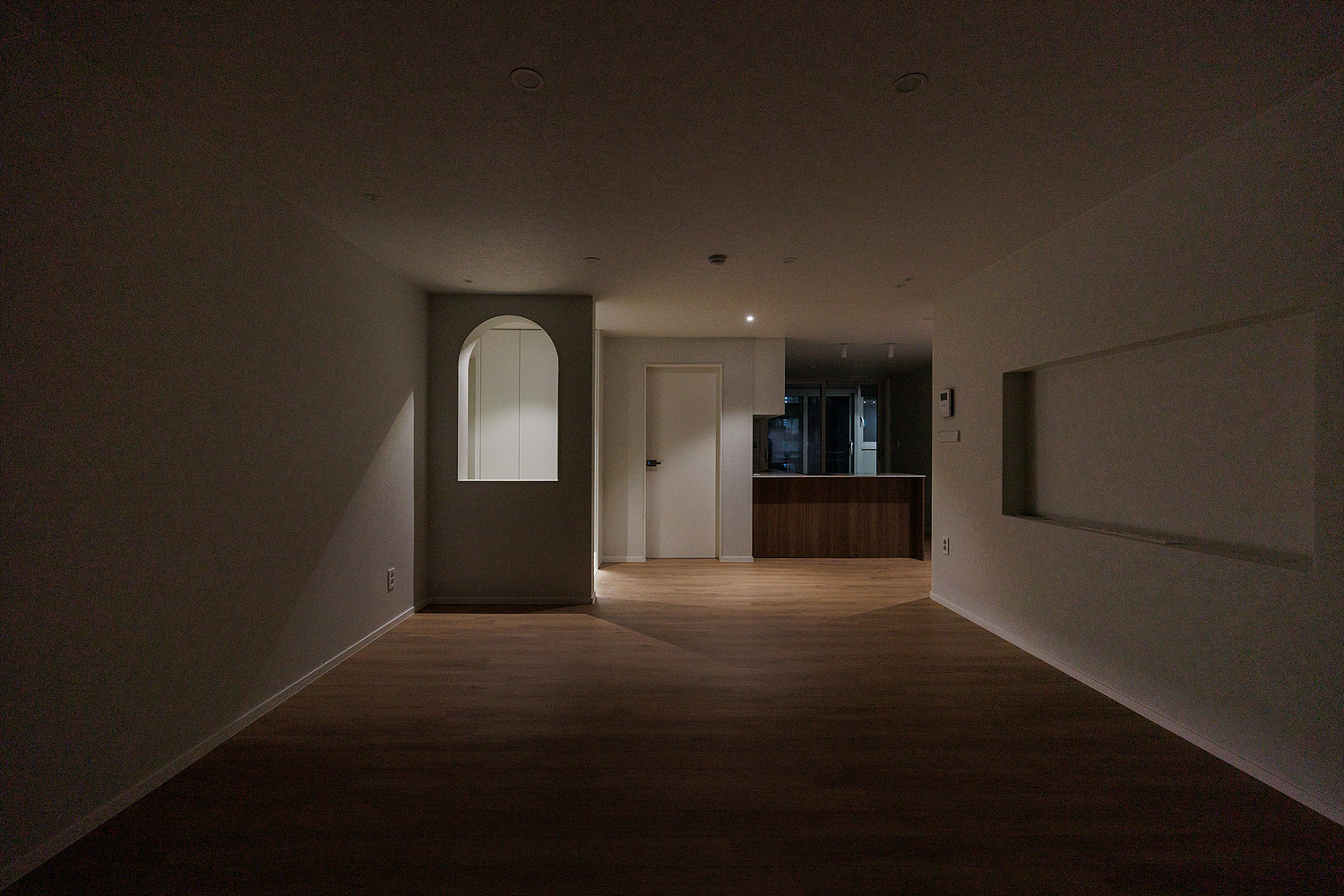 /user/i/idamdesign/editor/2610/90531b0c5fc3d70ce77a20c62ddb045b_1791258135_343.jpg 이미지크게보기