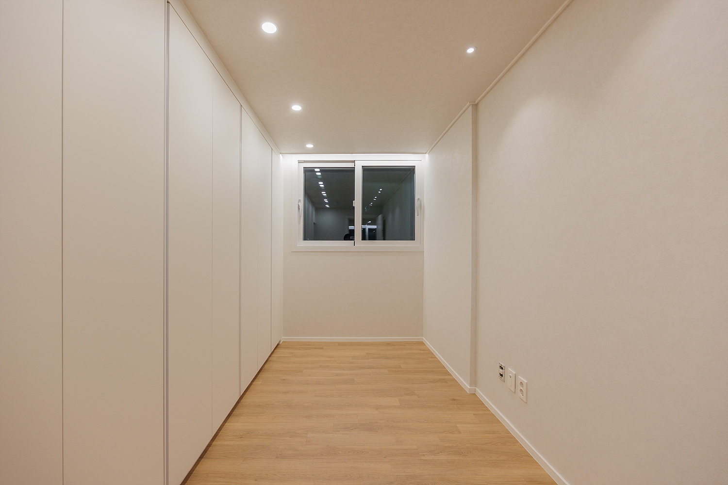 /user/i/idamdesign/editor/2610/90531b0c5fc3d70ce77a20c62ddb045b_1791258191_5456.jpg 이미지크게보기