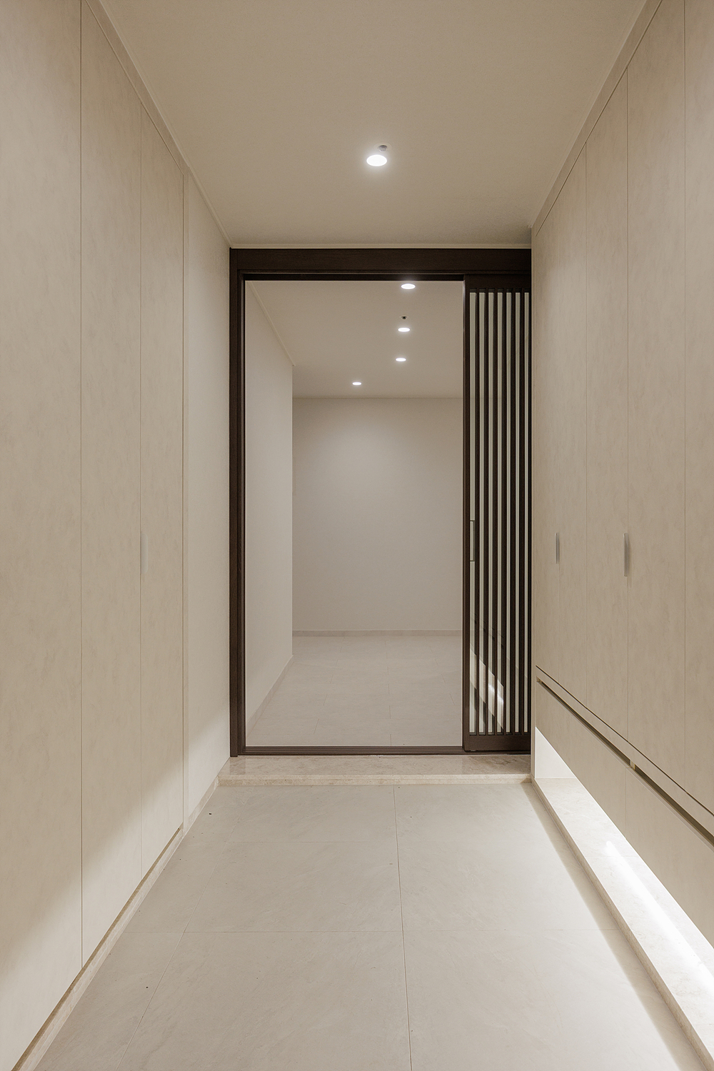 /user/i/idamdesign/editor/2610/b363a7564d59bbc7c538c6e230d984eb_1790828638_2402.jpg 이미지크게보기