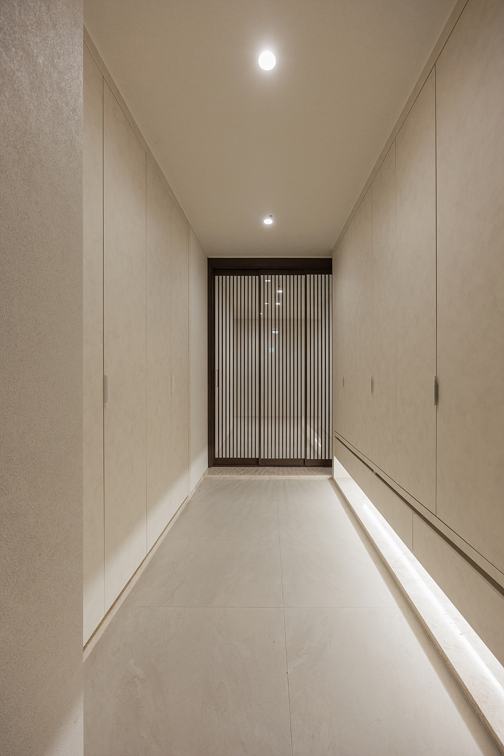 /user/i/idamdesign/editor/2610/b363a7564d59bbc7c538c6e230d984eb_1790828638_9207.jpg 이미지크게보기