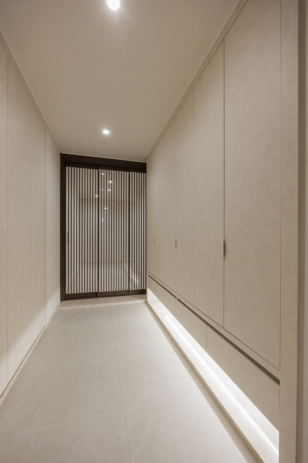 /user/i/idamdesign/editor/2610/b363a7564d59bbc7c538c6e230d984eb_1790828639_3438.jpg 이미지크게보기